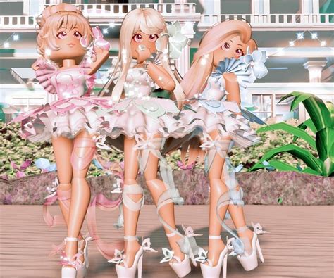 Collection by belle rousell • last updated 6 weeks ago. royale high aesthetic outfits🦋 in 2020 | Cute tumblr wallpaper, Roblox, Roblox pictures