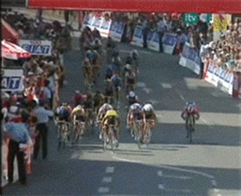 Neither came close to catching him and it ensured france's first opening stage winner since christophe moreau in dunkirk in 2001 and a sixth stage win at the tour. 7 of the Worst Crashes in Tour de France History | ACTIVE