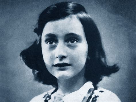 Riassunto del libro il diario di anna frank? Biografia di Anna Frank