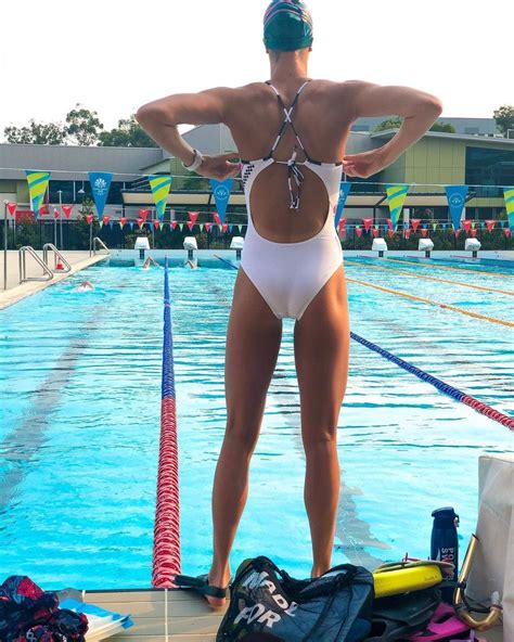 Mckeon has won more than 40 medals and set numerous world and commonwealth games records since she began competing for australia. Australian swimmer Emma McKeon : Ohlympics