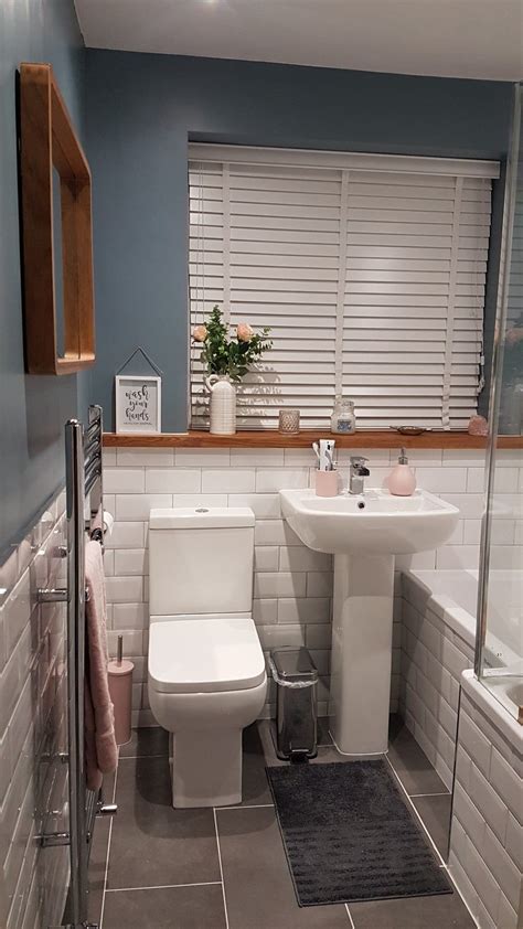 See more ideas about grey bathrooms, pink bathroom, bathroom decor. Pink And Grey Small Bathroom Ideas - BESTHOMISH