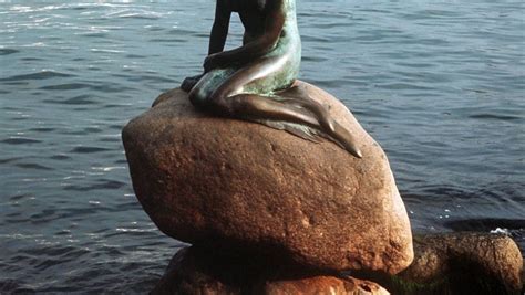 Maybe you would like to learn more about one of these? Kopenhagen: Kleine Meerjungfrau wird 100 - DER SPIEGEL