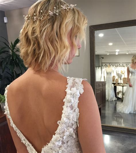 One of the largest obstacles for famous wedding dress designers to overcome is that delicate balance between traditional and trendy. Evelyn 232 New Wedding Dress Save 79% - Stillwhite