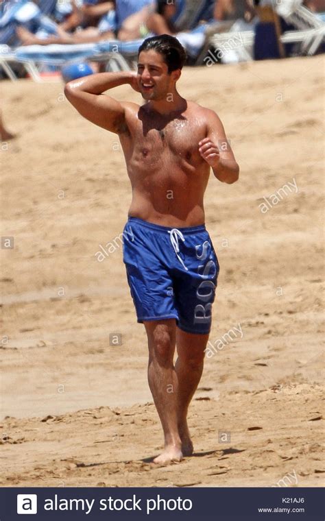 I want to be better. Josh Peck Shirtless - Josh Peck Shirtless Maui Josh Peck ...