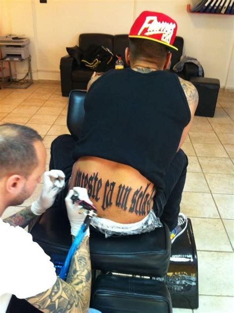 Maybe you would like to learn more about one of these? PRO TV - Surpriza: Alex Velea are un nou tatuaj! Ce mesaj ...