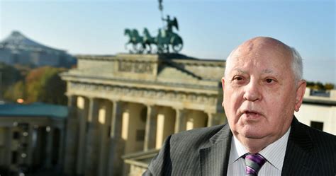 He initiated the changes known as perestroika and glasnost. Vater der Deutschen Einheit - Michail Gorbatschow feiert ...