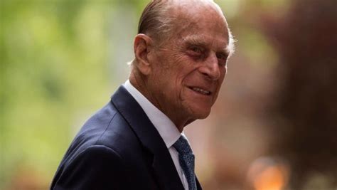 Το πάθος του με τη βασίλισσα ελισάβετ και οι παροιμιώδεις γκάφες του Πρίγκιπας Φίλιππος: Ενεπλάκη σε τροχαίο ο σύζυγος της ...