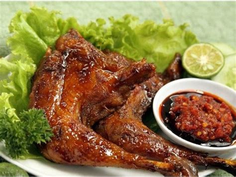 Resep sambal ayam geprek menjadi salah satu menu yang paling digemari masyarakat. Resep Bumbu Ayam Bakar Yang Mudah Dan Lezat | UNY COMMUNITY