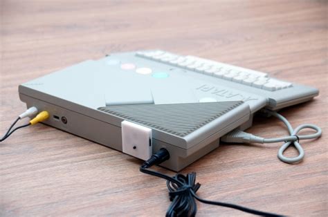 Der computer ist eine weiterentwicklung des im märz 1983 in den usa veröffentlichten atari 1200xl. Presentan proyecto SDrive-ARM, emulador de disquetera para Atari | Atariteca