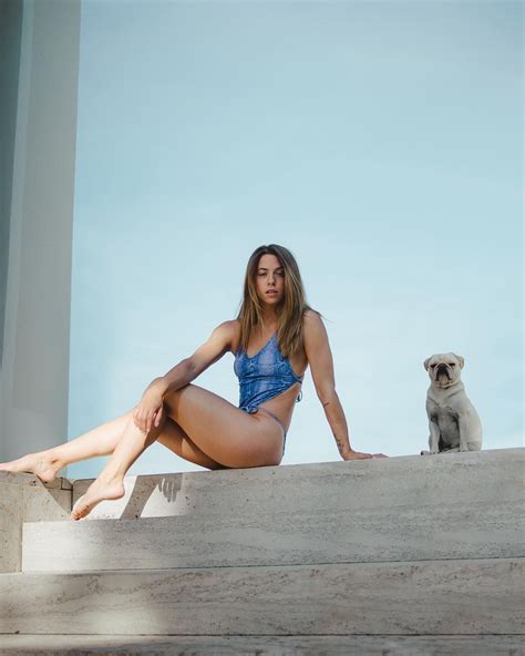 Vanessa ferber (née mandekić, born 2 may 1992), known professionally as vanessa mai, is a german singer. VANESSA MAI on Instagram: "Stairway to heaven 😜" (mit ...
