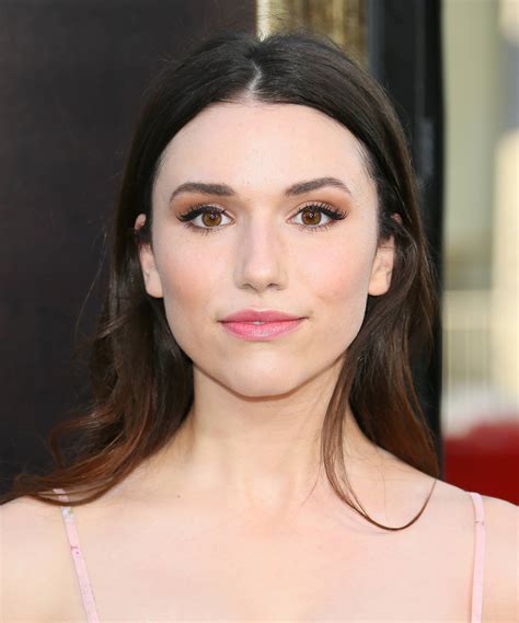 Her fair complexion tends to look good in designer clothes. Grace Fulton : DCEUboners