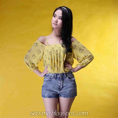 Ada ancaman dari salah satu akun ys untuk memeras 'kalau anda tidak ingin viral, saya. Biodata dan Foto Gabriella Larasati Terbaru