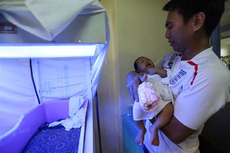 Kasunduan alamin ng lahat na: Paternity leave para sa tatay na hindi kasal, pinapayagan ...