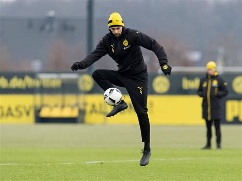 Watch borussia dortmund vs 1. Bundesliga » News » Dortmund buy training ground 'spy hill'