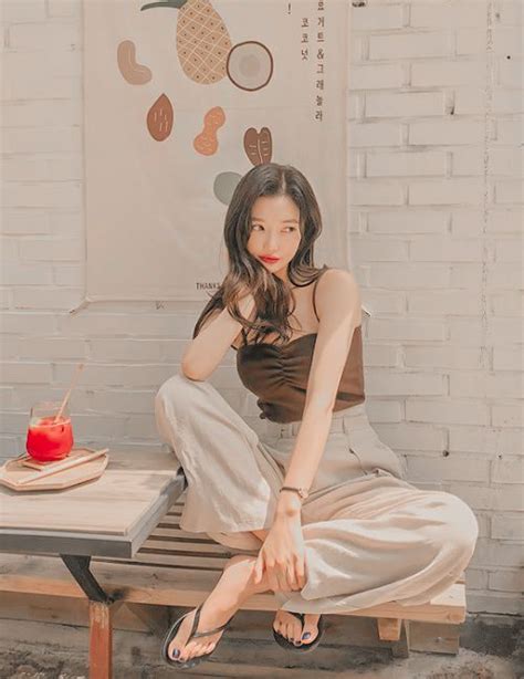 Chu mini matcha lightroom preset lightroom mobile presets free dng green tone lightroom preset. Korean Tones Mobile Lightroom Presets. 5 Beige Korea ...