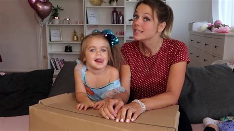 Anne wünsche (@annewuensche) on tiktok | 13.7m likes. DISNEY HAUL - Kleidung, Spielsachen, Deko - YouTube