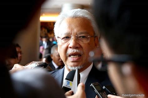 Former finance minister ii datuk seri ahmad husni hanadzlah described datuk seri najib tun razak's influence over src international sdn bhd as one of autocratic leadership. Day 50 of Najib's SRC trial: Ahmad Husni Hanadzlah to be ...