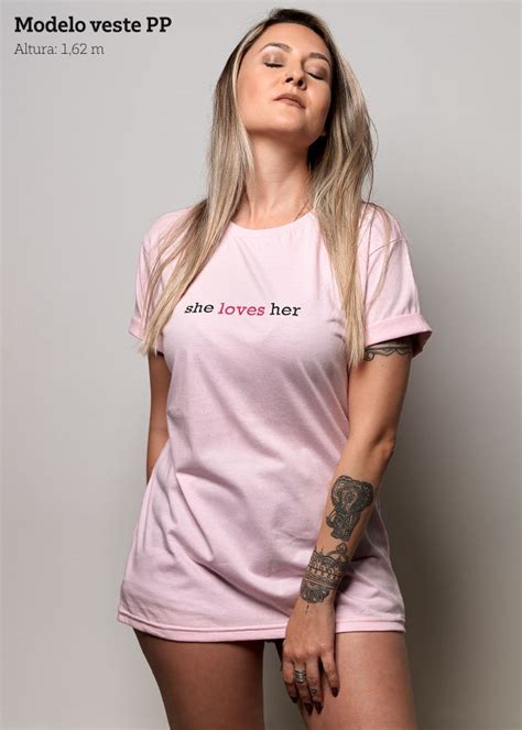 Let her show you how she wants to use it; Camiseta She Loves Her