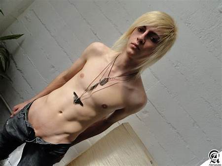 Boy Teen Blonde Nude