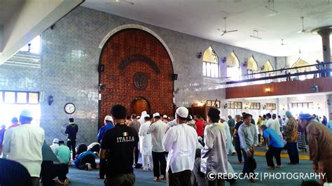 Hal ini menjadi sebuah syiar agama islam yang tidak pernah ditinggalkan sejak sholat jumat. DAUS REDSCARZ: Masjid Bahagian Kuching, Sarawak