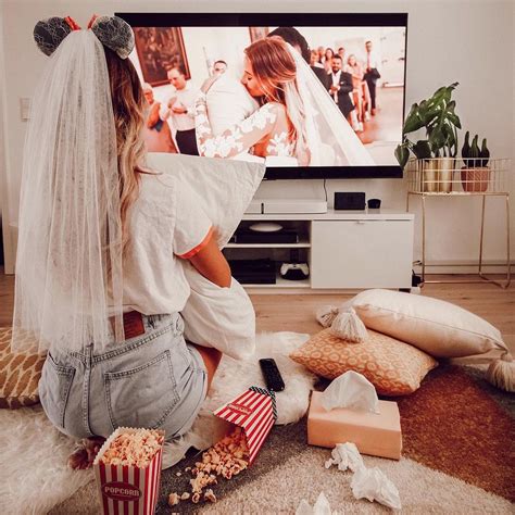 So why not grab some dvds, and have a movie night together? 8 Comedies to Watch with Your Boyfriend ...