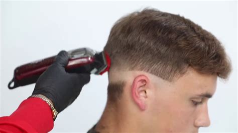 Apr 06, 2021 · moreover, where you ask your barber to start your fade isn't the only factor that affects the kind of fade you get. Men's Low Razor Fade Haircut Tutorial featuring Jason ...