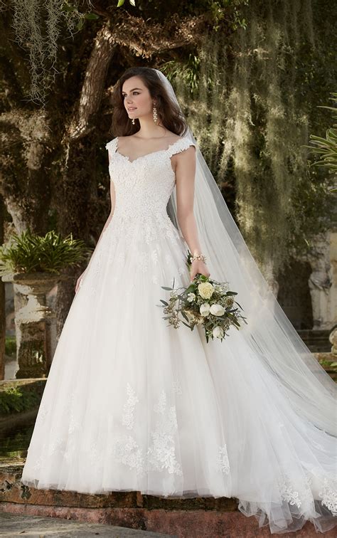 Take your time for cheap lace wedding dresses now! Lace Wedding Dresses with Cap Sleeves | Essense of Australia