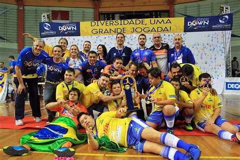 Ya no resulta algo aislado ni un golpe de suerte. Brasil conquista seu primeiro Campeonato Mundial de Futsal ...