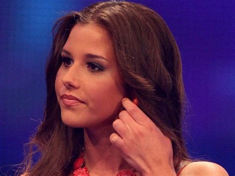 Sarah engels aus hürth bei dsds 2011. DSDS-Sarah: Das hat sie immer im BH versteckt | Promiflash.de