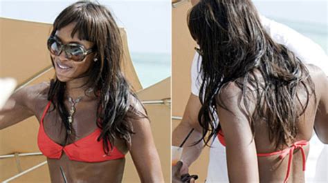 L'ex top model ha annunciato sui social la nascita di sua figlia. Naomi Campbell incinta del primo figlio a 48 anni? La foto ...