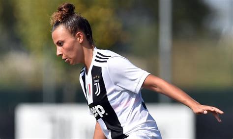 Juve defender giorgio chiellini sent a free header wide from a. Juve Women, che record per Caruso: 'Ma non è finita qui ...