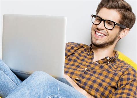 Show him you recognize his special talents. How to Flirt Online With a Guy - Blog Flirt.com