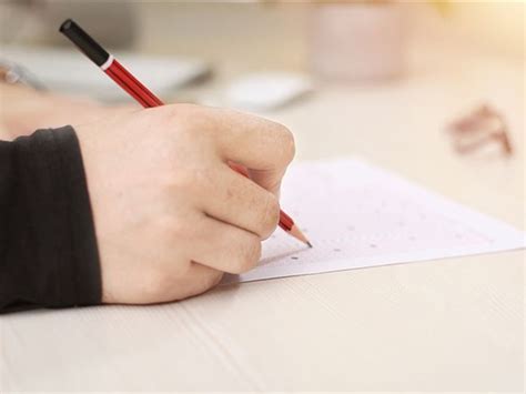 Bu hizmeti kullanarak, anadolu üniversitesi açıköğretim sistemi'ndeki öğrenciliğinize ait kayıt anadolu üniversitesiaöf öğrenci kayıt bilgileri sorgulama. AÖF bahar dönemi kayıt yenileme ne zaman 2021? AÖF bahar ...