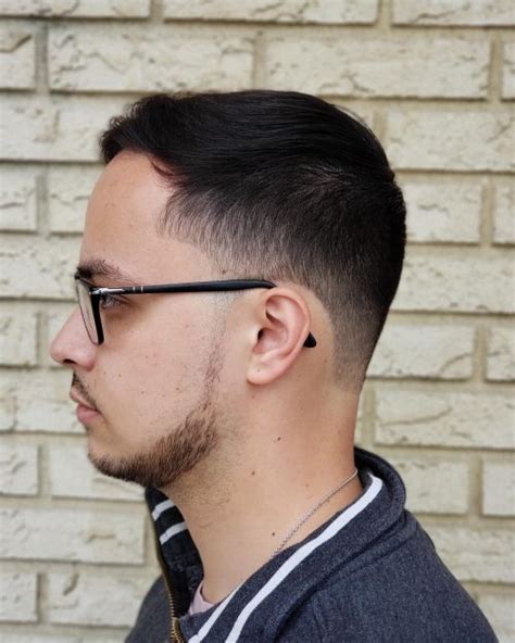 Because the comb over fade is a versatile, stylish men's hairstyle, it can be for example, when you get a comb over haircut, you have the option to choose a skin, bald, mid, high or low fade comb over depending on 10 low taper comb over. 18 Best Low Fade Comb Over Haircuts in 2020