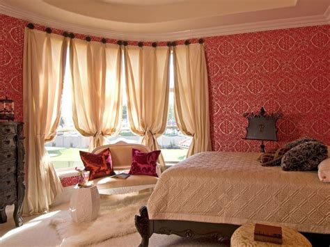Red curtains living room decorating with cream sofa furniture sets. Pin on Wallpaper/Bedroom