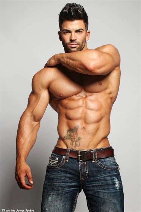 Tapi sayang, cik adik sayang sudah memilih pasangan hatinya, kapten. FIT HOT GUYS: SERGI CONSTANCE STUNNING 2014 MR. FITHOTGUY ...