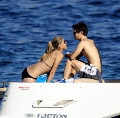 Pedrosa se predomislio, hteo bi specijalnu pozivnicu. MotoGP: Dani Pedrosa's girlfriend Yvette... | Visordown