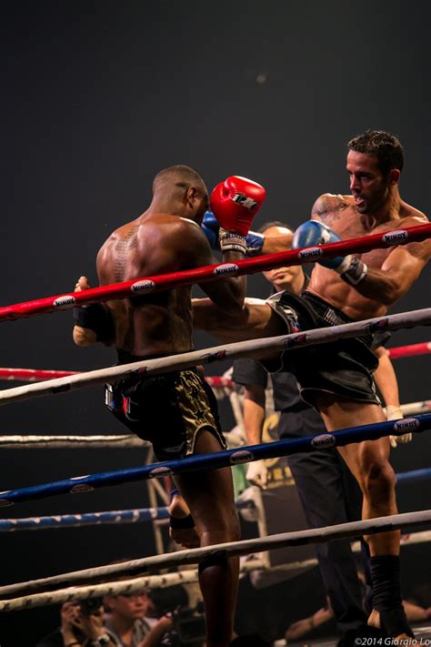 La boxe professionnelle , la boxe amateur/olympique , la boxe éducative. Thai boxe | JuzaPhoto