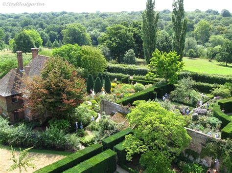 Der garten ist einmalig gepflegt and sehr schön angelegt.der weisse garten ist natürlich geschmachssache und ich kann durchaus verstehen, dass dieser teil des. Stadtlustgarten: Englische Gärten - Sissinghurst Castle ...