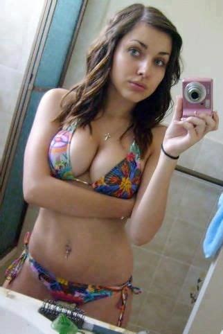 Hot brunette always finds a way to satisfy her sexual needs, even while her husband is working. #sexy #selfie #photo #mirror | sexy selfie | Pinterest