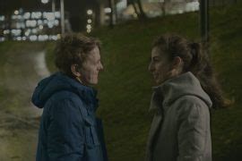 Ihre enge gruppe von freunden kann sich immer auf sie. 22. Juli | Film-Rezensionen.de