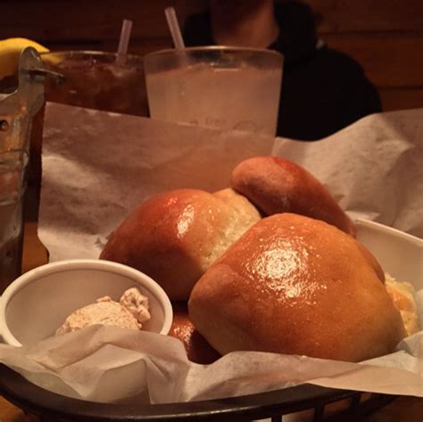 See 2,583 unbiased reviews of texas roadhouse, rated 4.5 of 5 all reviews ribs steak bread salad baked potato fries pulled pork chicken chilli line dancing monkey nuts. For Everyone Who Is Slightly Obsessed With Texas Roadhouse Bread | Texas roadhouse bread, Texas ...