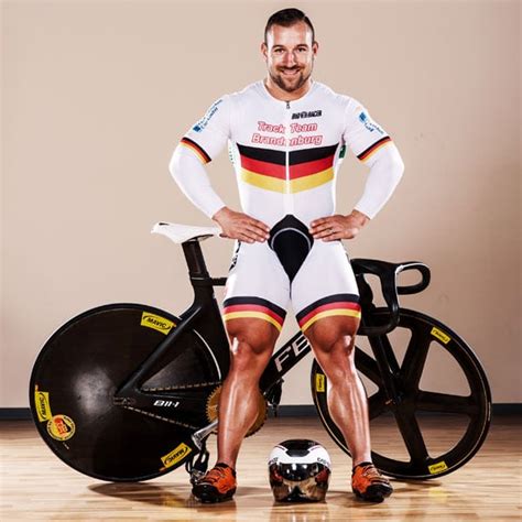 German track cycling athlete kristina vogel poses during a portrait session on july 9, 2012 in erfurt, germany. Le sport et le rapport à la puissance - Codezero