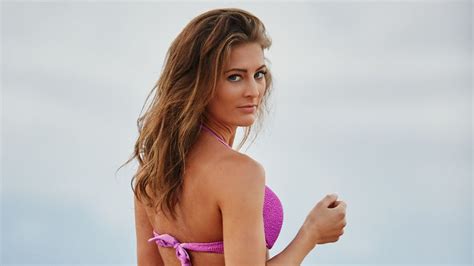 Keep reading as we detail how to watch the bachelor 2021 online and stream every new. Die Bachelor-Girls 2020: Wer hat den heißesten Bikini-Body ...
