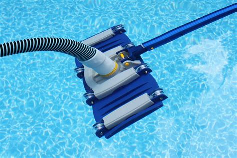 It has a two size vacuum port so will fit both 1½ and 1¼ inch. Top 12 Best Pool Vacuum Heads in 2021 Reviews