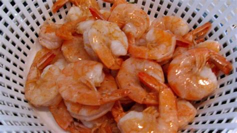 An easy appetizer from my friend karylene, who only knows how defrost shrimp, if it is frozen. Marinated Shrimp Appetizer Cold : Recipes For Cold Shrimp ...