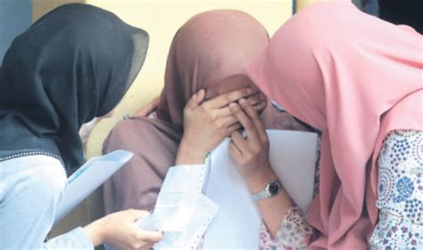 3,489 likes · 9 talking about this. Anak murung keputusan SPM teruk | BHplus | Berita Harian