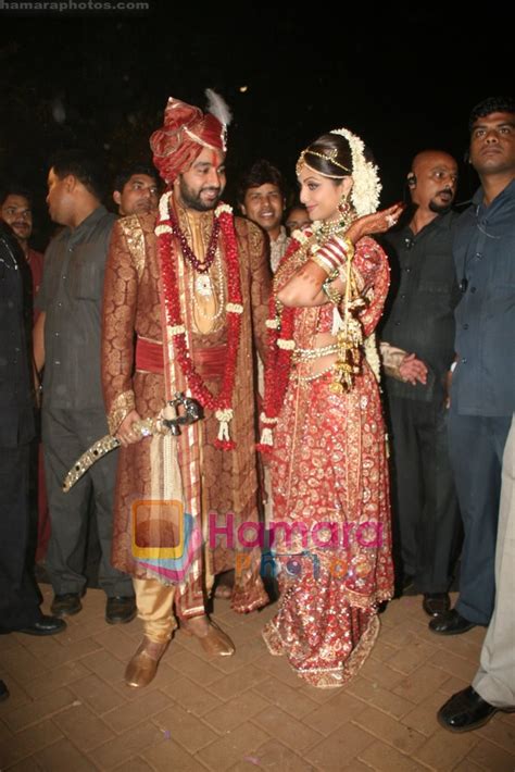 It is shilpa shetty and raj kundra's 9th wedding anniversary today. Shilpa Shetty and Raj Kundra Poses after their wedding on ...