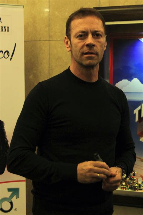 The difference between rocco siffredi and the rest of us: Rocco Siffredi presenta il gioco Orgasmo a Lucca Comics ...