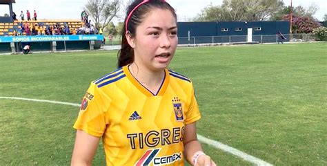 Ella es katty martínez, figura de tigres femenil que se perfila como un pilar importante de las felinas en el proyecto de la liga mx femenil. Katty Martínez, goleadora de Tigres Femenil, es levantar ...